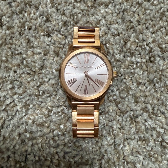 Michael Kors Rose Gold Women's Watch - Picture 1 of 5